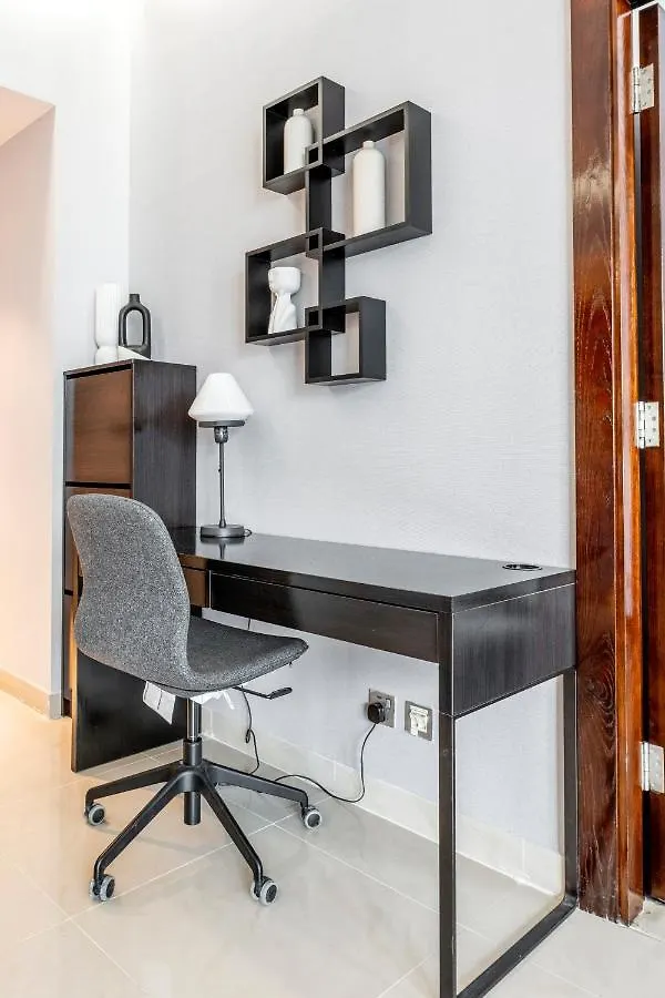 Luxury Downtown 1Br - Ubora Residence Tower Dubai Apartment